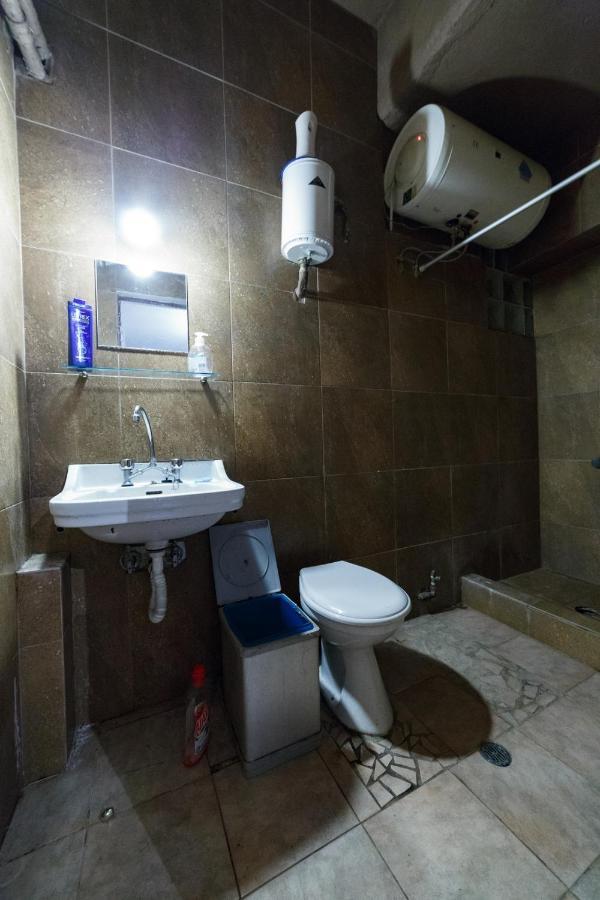 Private Flat For 2 Or 3 With Back Yard Near Exarhia Square And Archaelogical Museum Apartment เอเธนส์ ภายนอก รูปภาพ